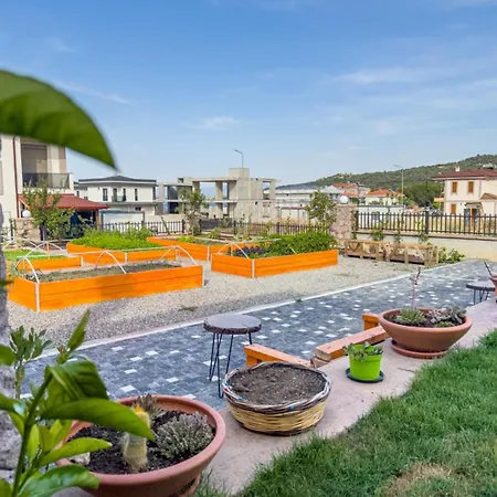 Modern 1-br With Pool Access Near G-3 38 * Ayvalı