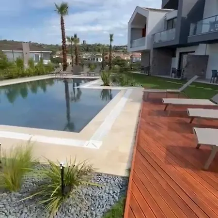 아파트 Modern 1-br With Pool Access Near G-3 38 *
